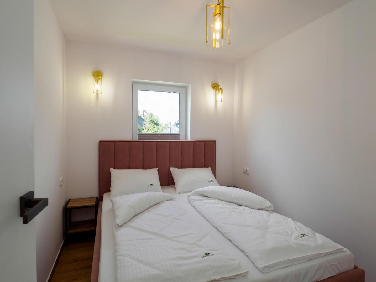Ostoja Colette Apartman Jarosławiec Kültér fotó